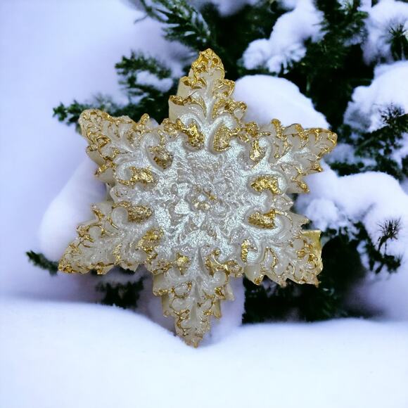 Melted Snowman Luxury Wax Melt: Teaberry Scent - Picture 5 of 6